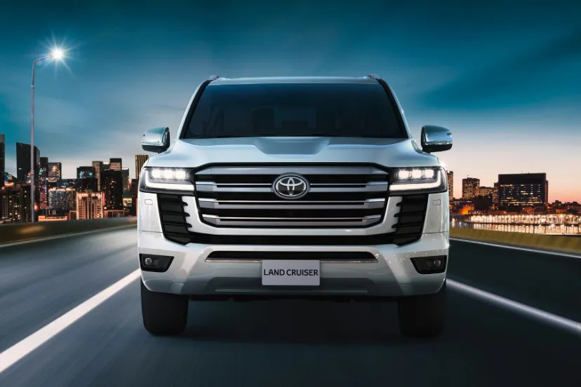 تویوتا لندکروزر ۳۰۰: وقتی افسانه ۷۰ ساله مدرن می‌شود!