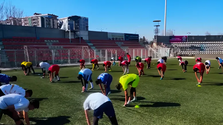 به اساس خبر فدراسیون، از میان بازیکنان حاضر در این کمپ تمرینی، بهترین‌ها انتخاب خواهند شد تا تیم ملی زیر ۱۷ سال برای شرکت قوی در مسابقات آسیای مرکزی (کافا) ۲۰۲۶ آماده شود. این برنامه بخشی از آمادگی‌های تیم نوجوانان برای حضور موفق در رقابت‌های منطقه‌ای است. علی احمد یارزاده، سرمربی تیم، این کمپ را رهبری می‌کند و هدف آن کشف و پرورش استعدادهای جوان از سراسر کشور می‌باشد. این اقدام نشان‌دهنده توجه فدراسیون به ولایت‌های مختلف و تلاش برای تقویت تیم‌های پایه فوتبال افغانستان است. انتظار می‌رود پس از ختم کمپ، فهرست نهایی بازیکنان منتخب اعلام گردد و برنامه‌های بعدی برای مسابقات کافا ترتیب داده شود.