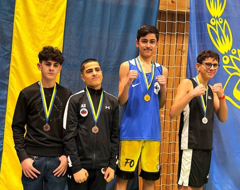 قهرمانی درخشان فواد عمرزاده در مسابقات بوکس نوجوانان سوئد؛ کسب مدال طلا در وزن ۵۴ کیلوگرم