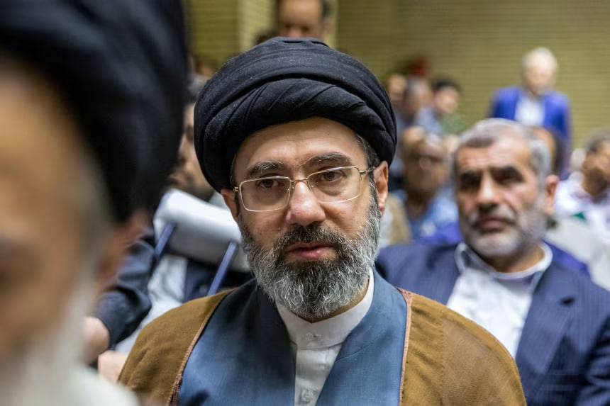 سی‌ان‌ان: مجتبی خامنه‌ای با وجود جراحات، همچنان در قلب تصمیم‌گیری‌های جنگ و مذاکرات ایران قرار دارد